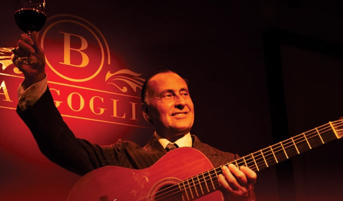 Ofidio con Tangos y Vinazos
