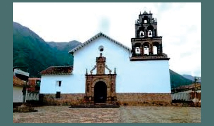 Templo Huaro y sus Pinturas con Historia