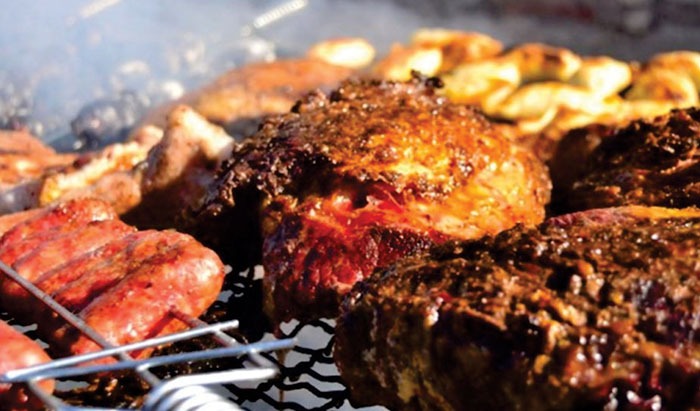 ¿Y Por Qué se Pide un Aplauso Para el Asador?